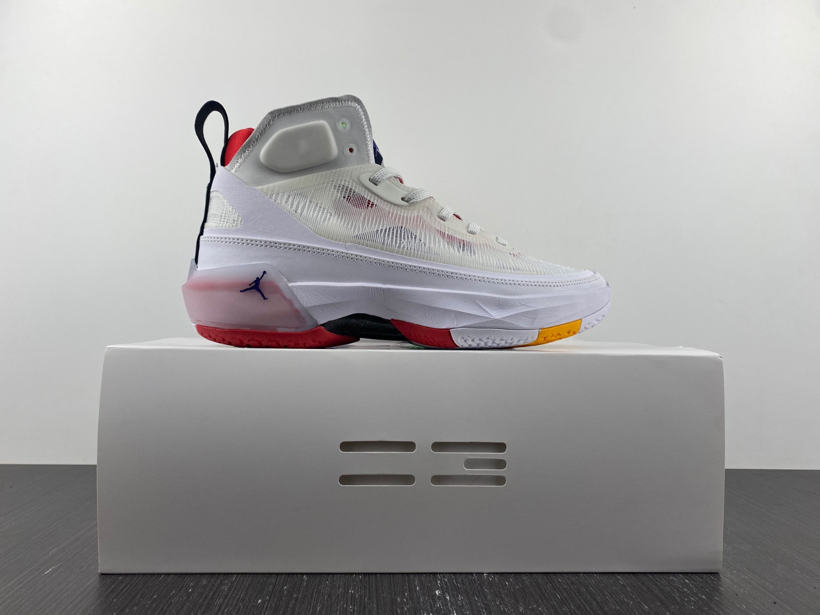 air jordan 37 hare dd6958-160