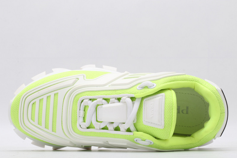pr sneaker