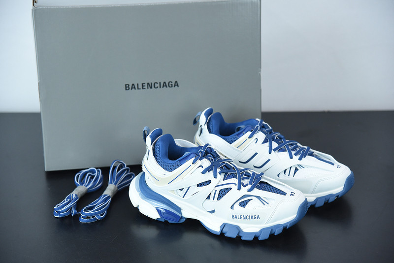 bc track sneaker