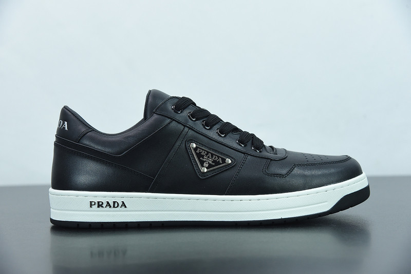 pr sneaker