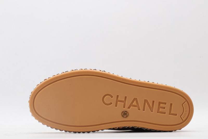 Ch*el sneaker