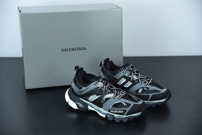 bc track sneaker