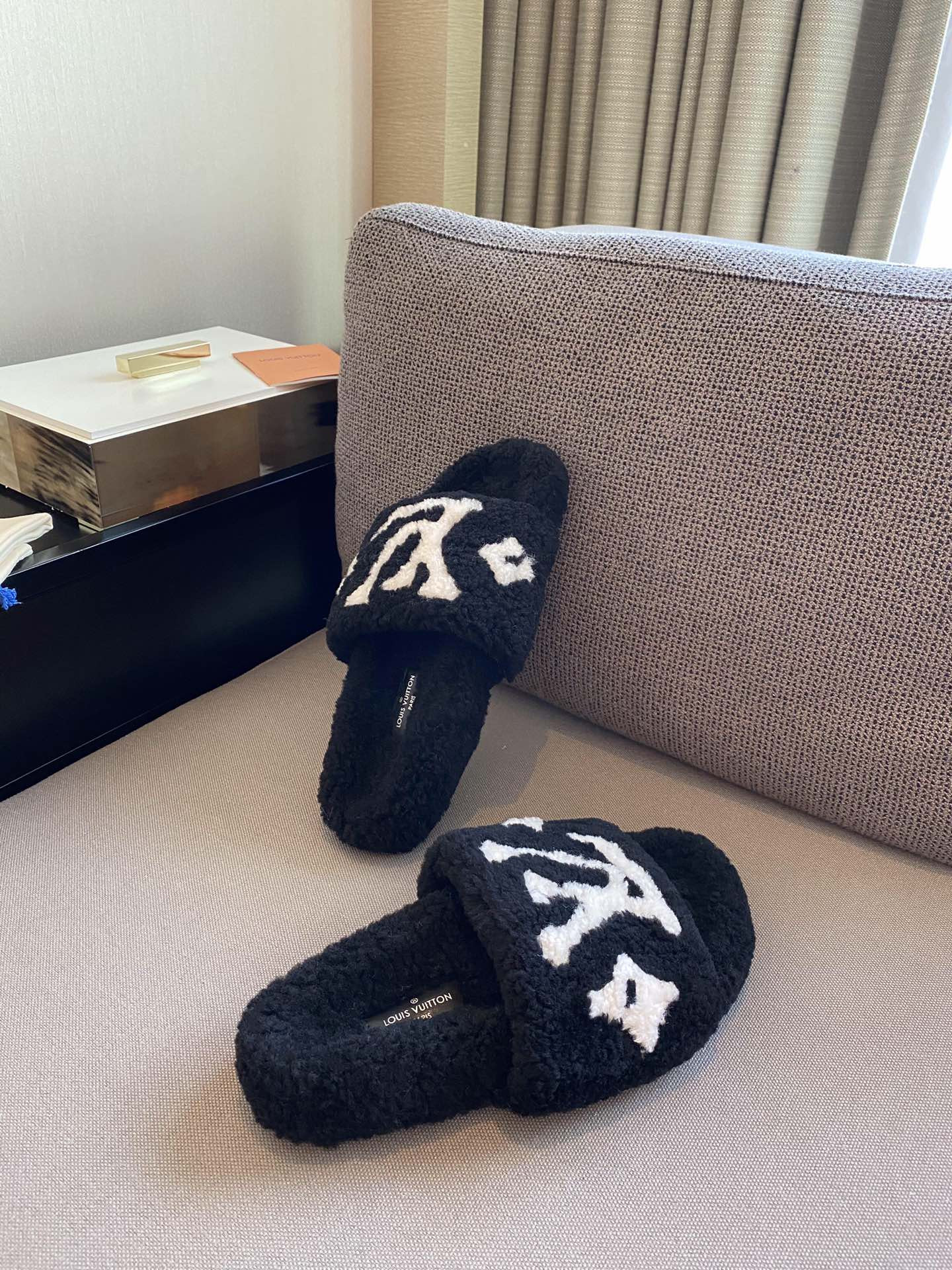 lvt sandals