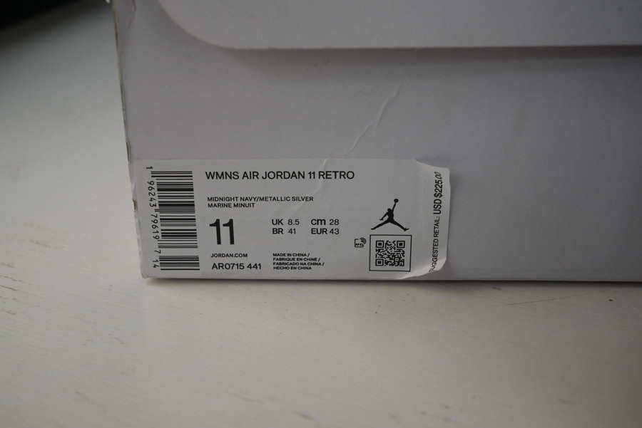 air jordan 11 velvet “midnight navy” ar0715-441