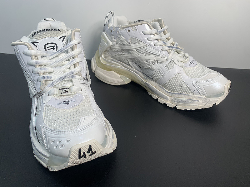 Ba*len*cia*ga runner sneaker