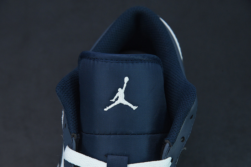 air jordan 1 low covered in blue tones 553558-414
