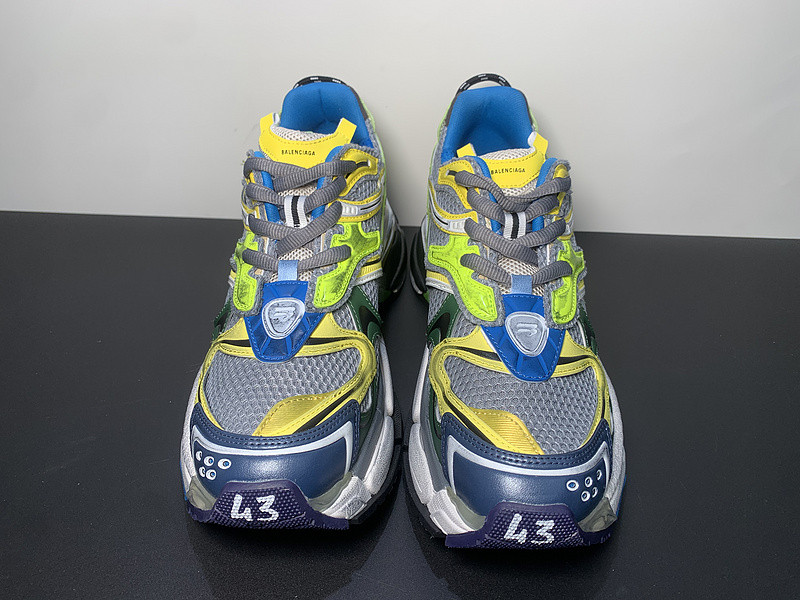 Ba*len*cia*ga runner sneaker