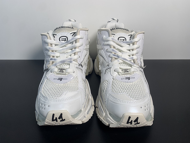 Ba*len*cia*ga runner sneaker