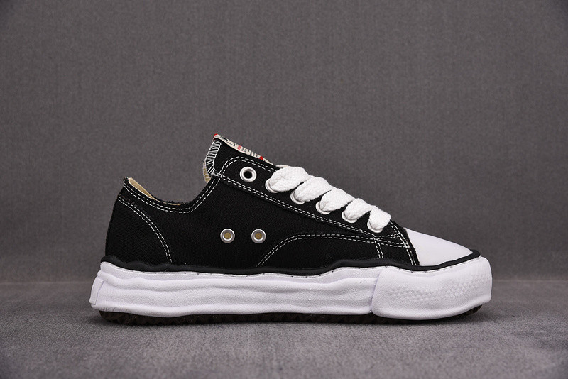 Ma*s*n mihara yasuhiro sneaker