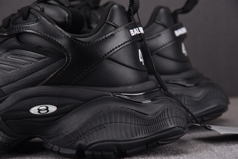 BC XL SNEAKERS