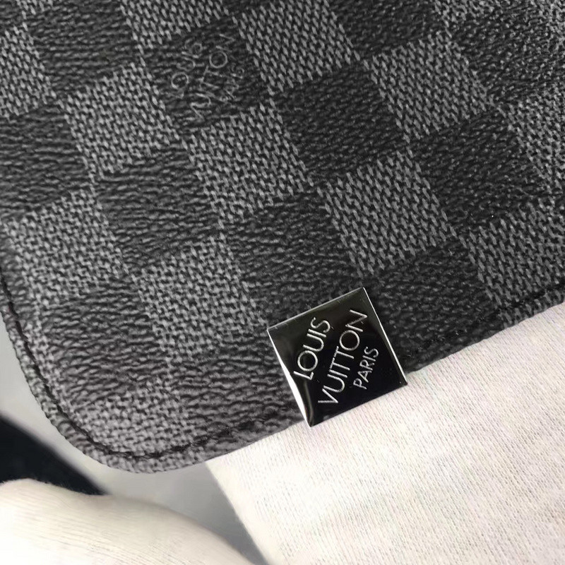 LVT PURSE