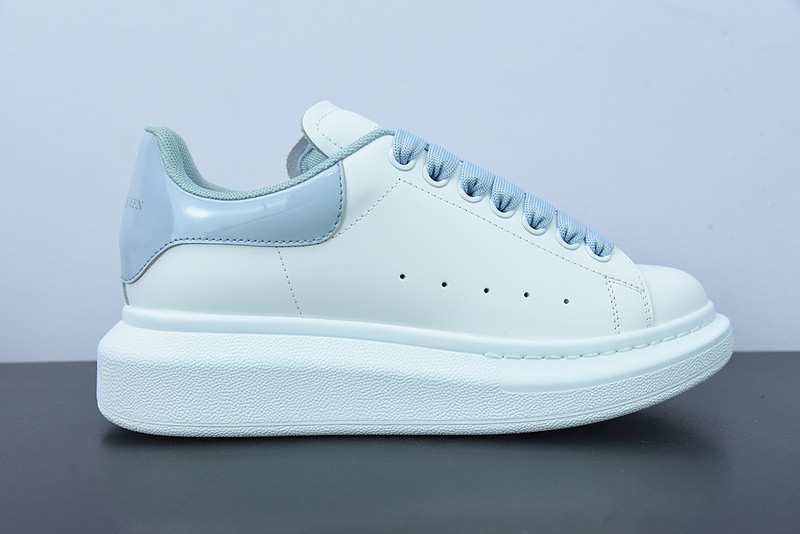 alexer mceen sneakers