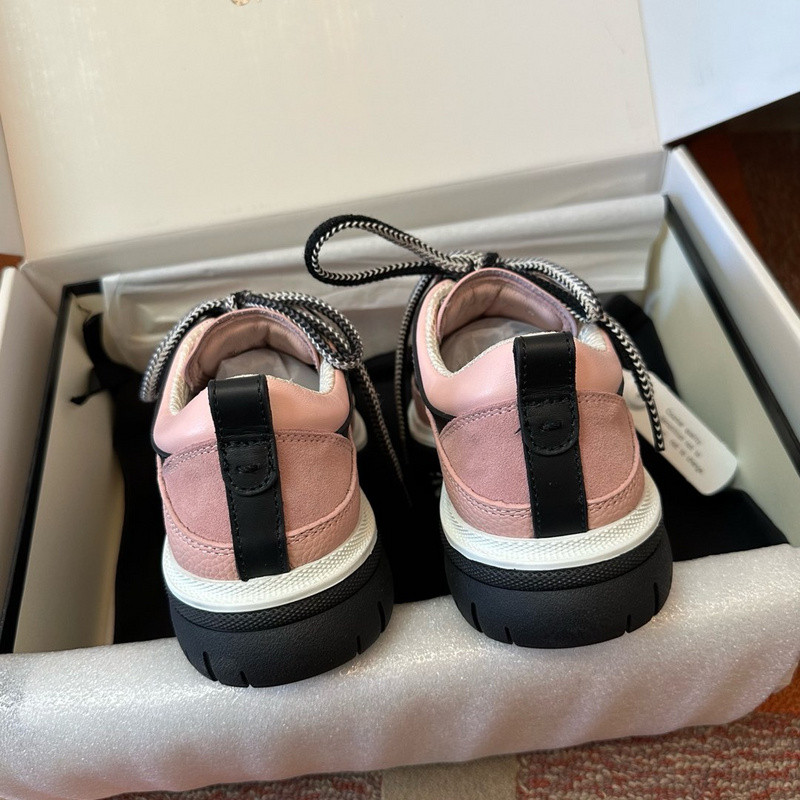 Ch**el sneaker