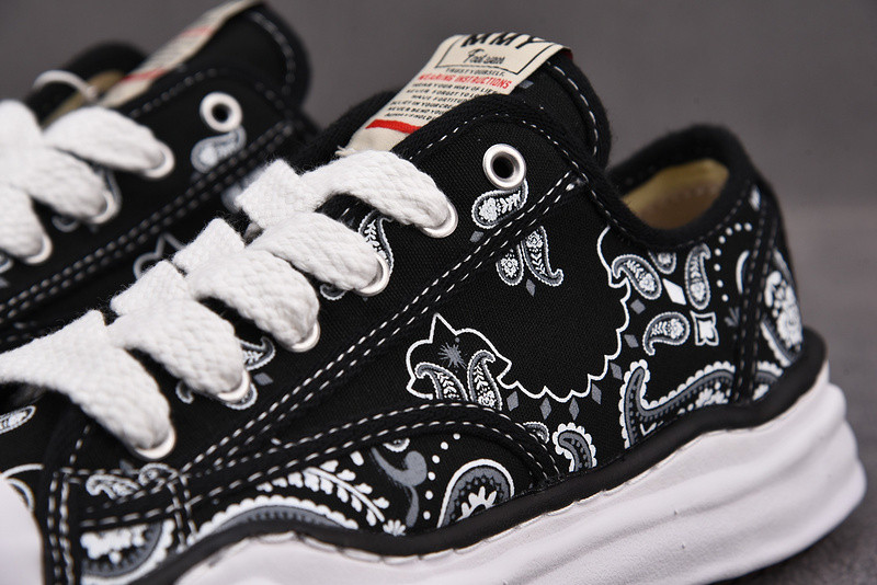 Ma*s*n mihara yasuhiro sneaker