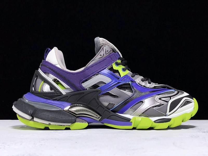bc track sneaker