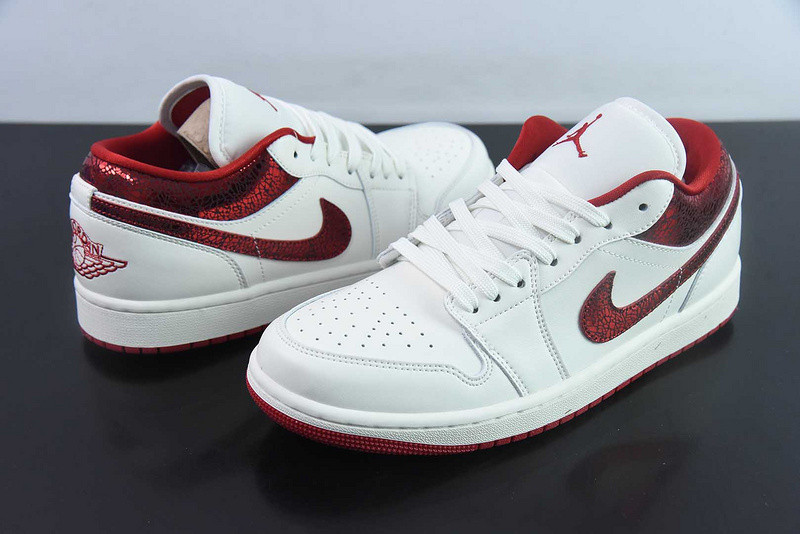 Air Jordan 1 Low SE WMNS Sail / Varsity Red HJ9338-106