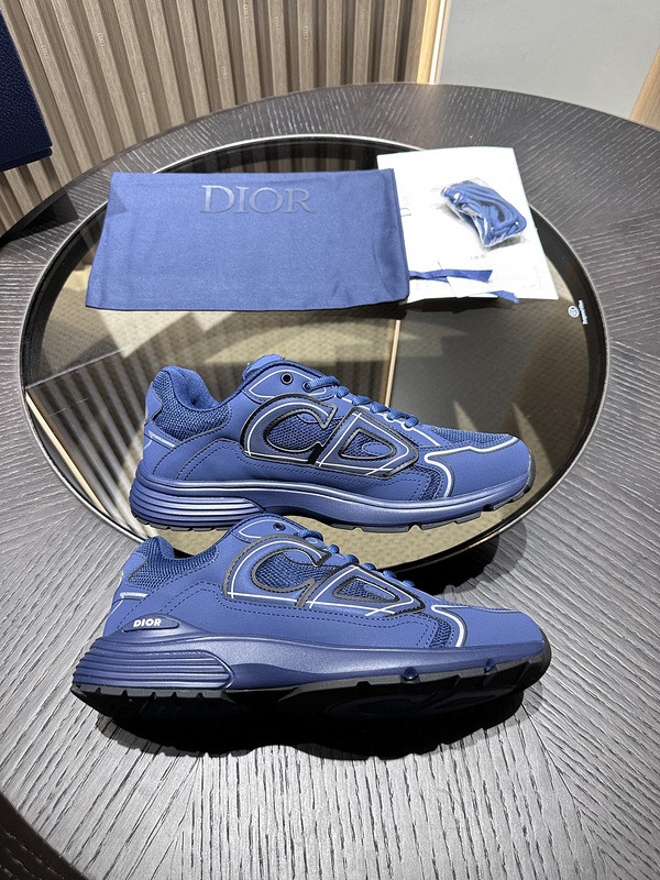 dio* sneaker