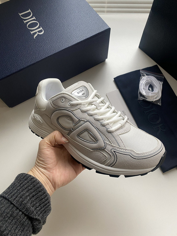 DIO* SNEAKER