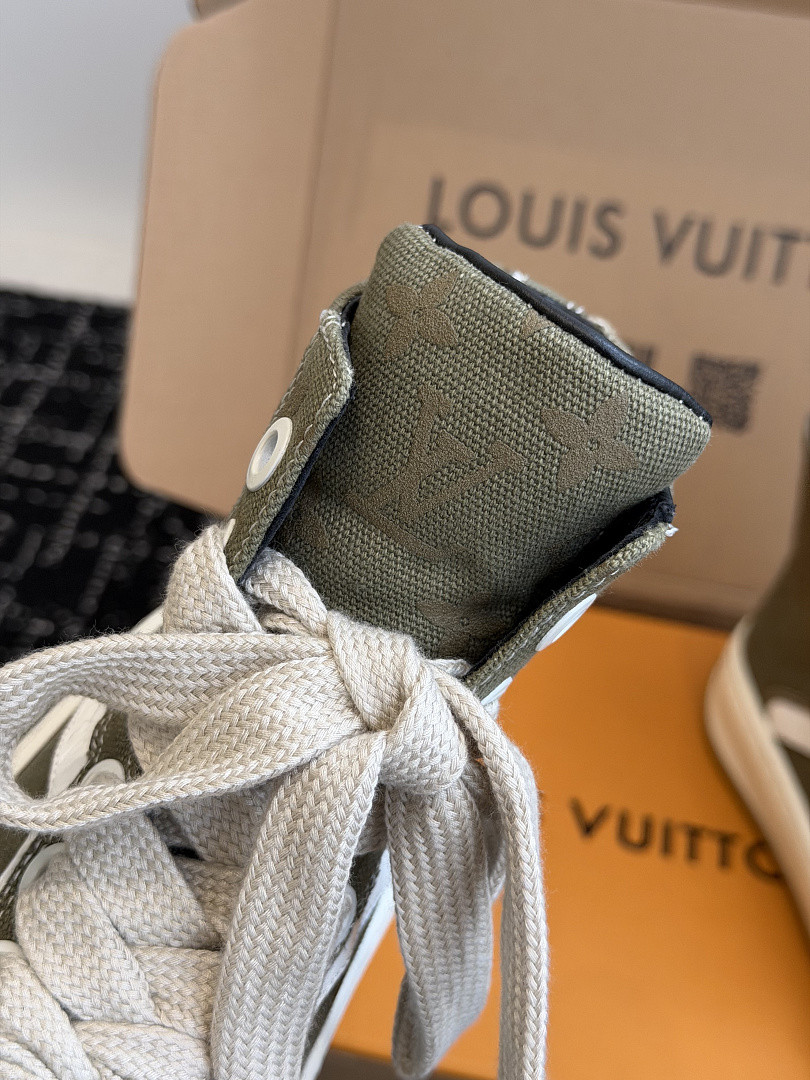 LVT SNEAKERS