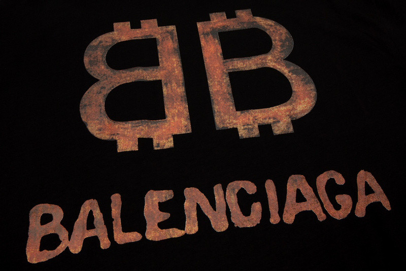 Ba*len*cia*ga clothes