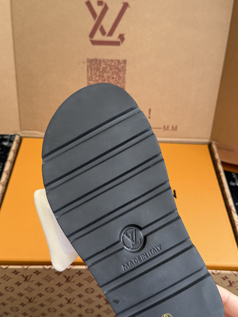 LVT SANDALS