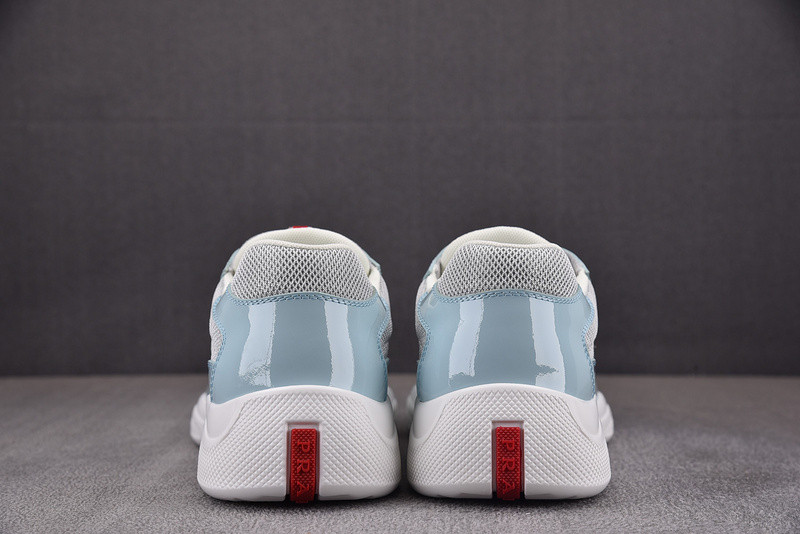pr sneaker