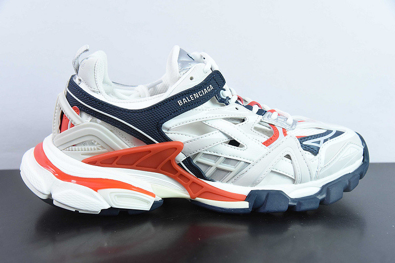 bc track sneaker