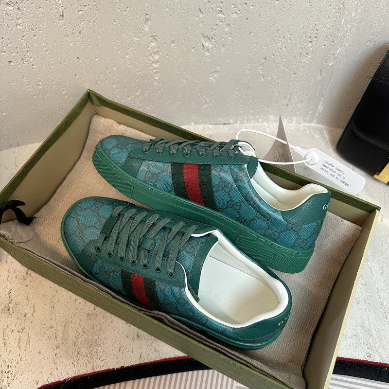 G*u*i sneaker