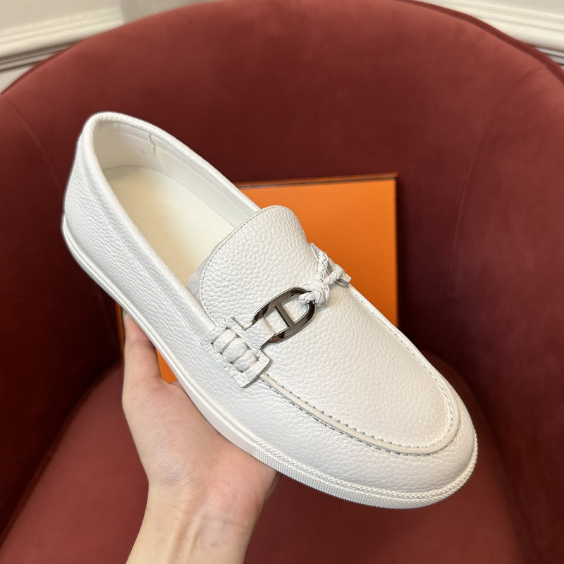 H**me5 sneaker
