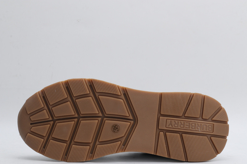 B**rry sneaker