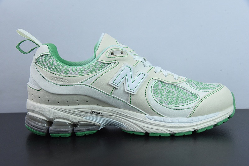 new balance sneaker