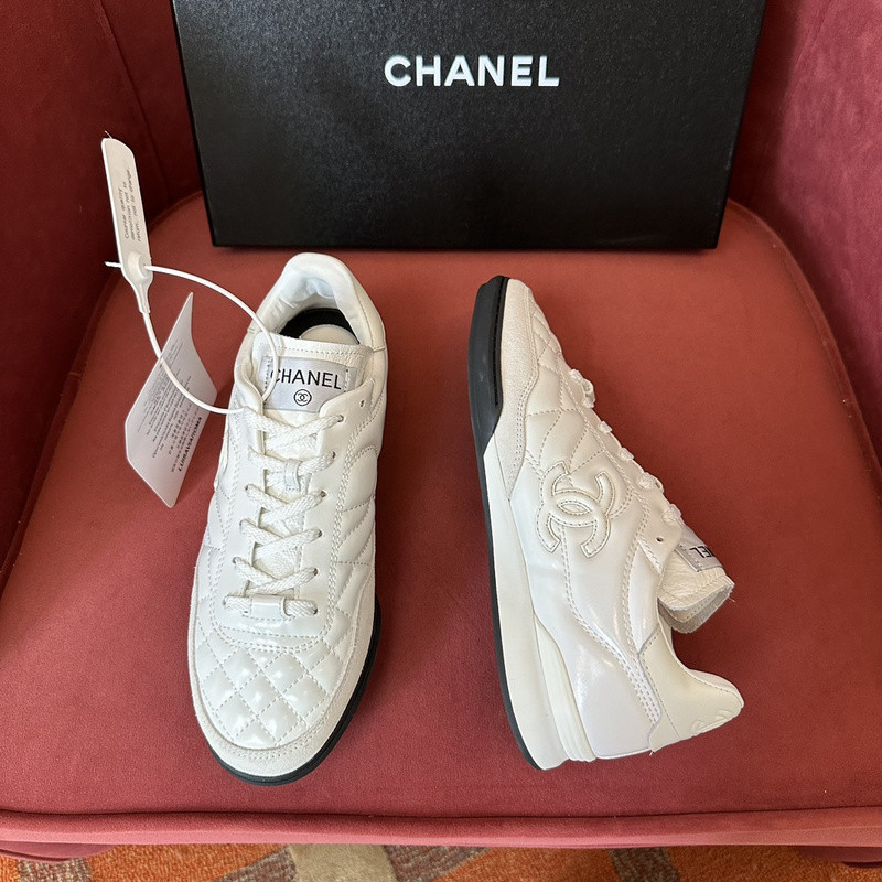 Ch*el sneaker