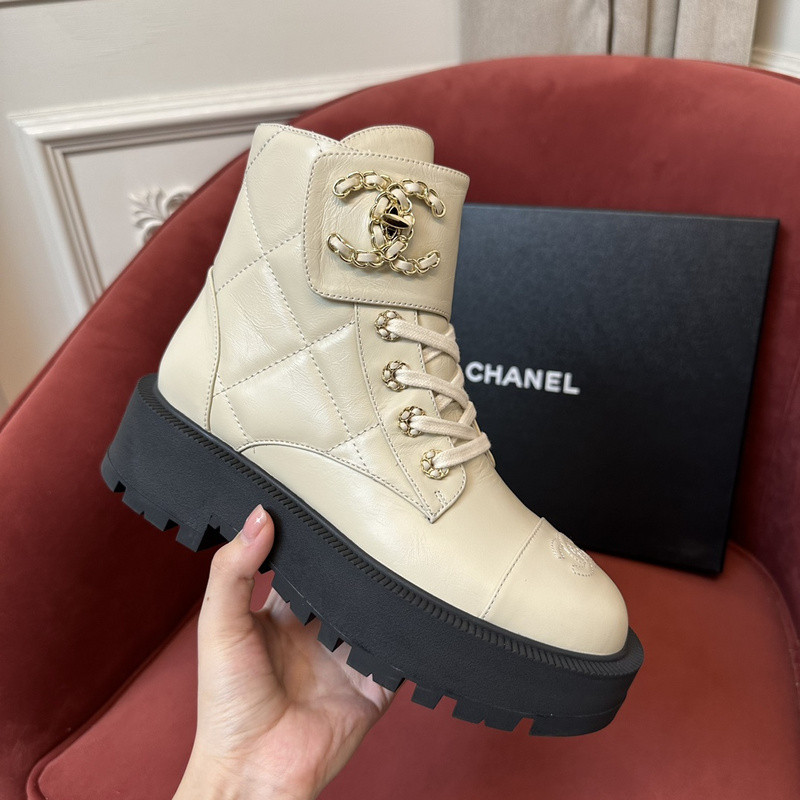 Ch*el sneaker