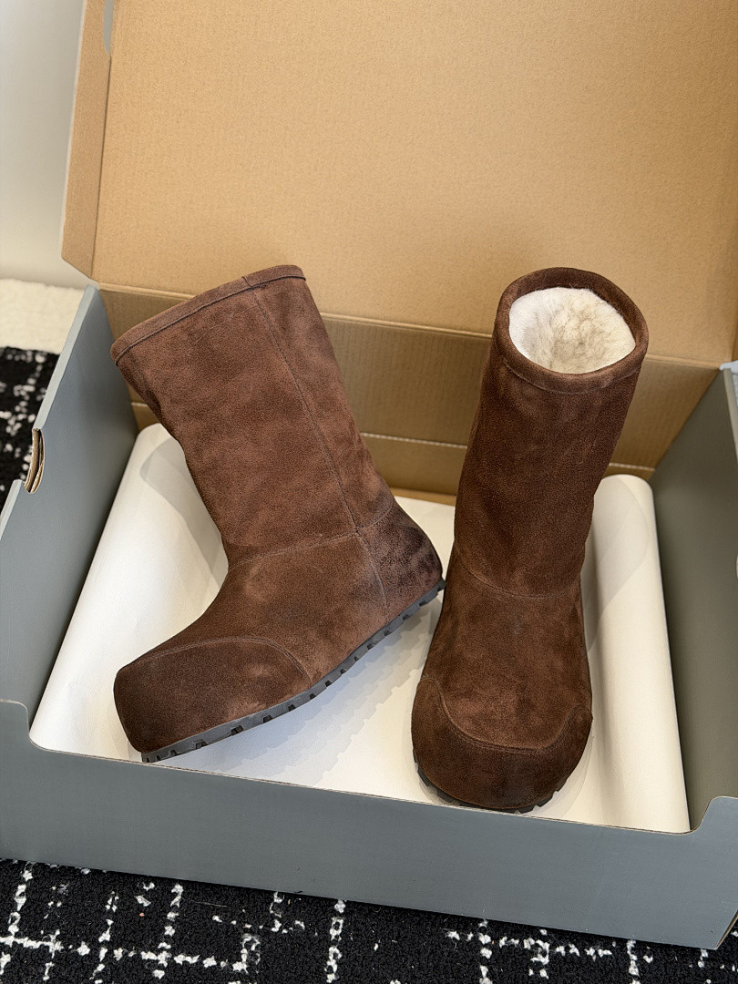 BC BOOTS