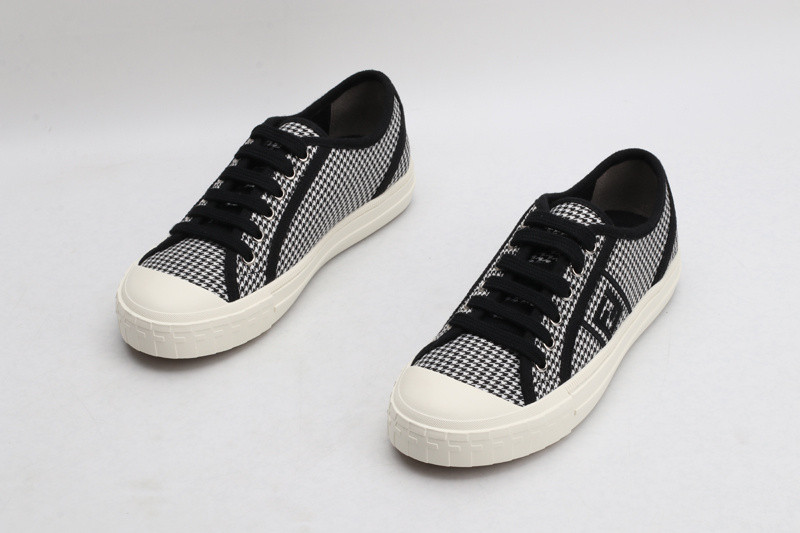 fen sneaker