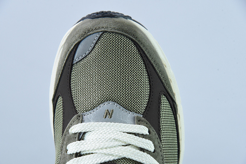 new balance sneaker