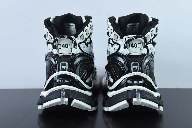 Ba*len*cia*ga runner sneaker