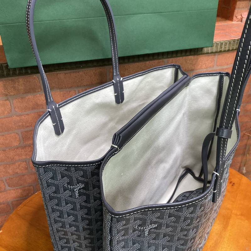 G09ard purse