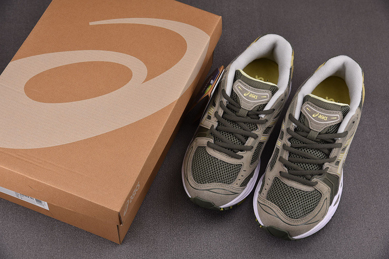 As*ic*s gel kayano 14 