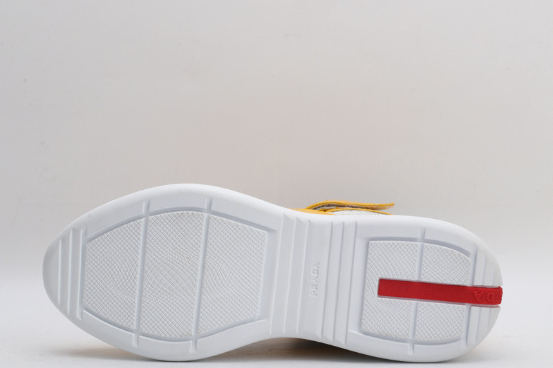 pr sneaker