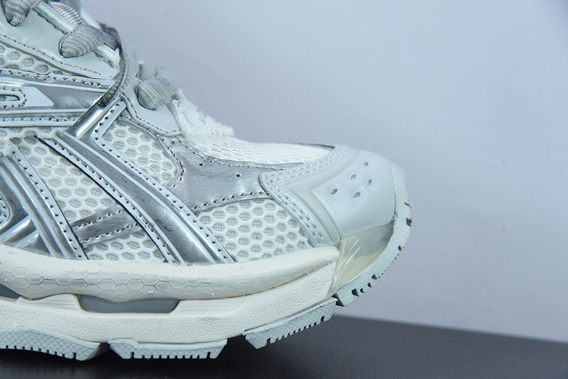 Ba*len*cia*ga runner sneaker