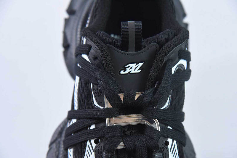 BC 3XL SNEAKER