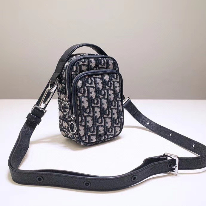 D10r bag