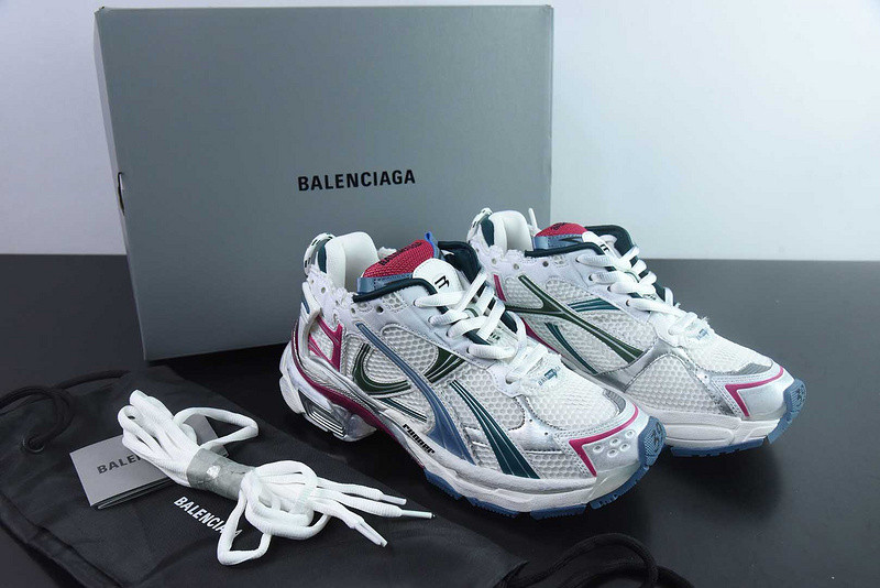 Ba1en*iaga Runner Sneaker