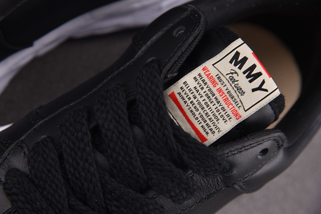 Ma1s0n MIHARA YASUHIRO Sneaker