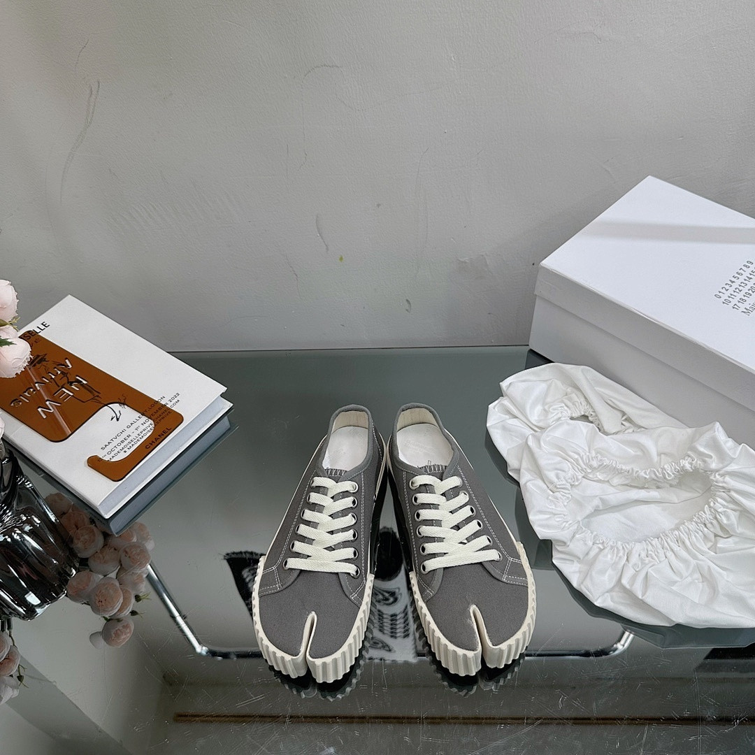 Ma1s0n Marg*e1a SNEAKER