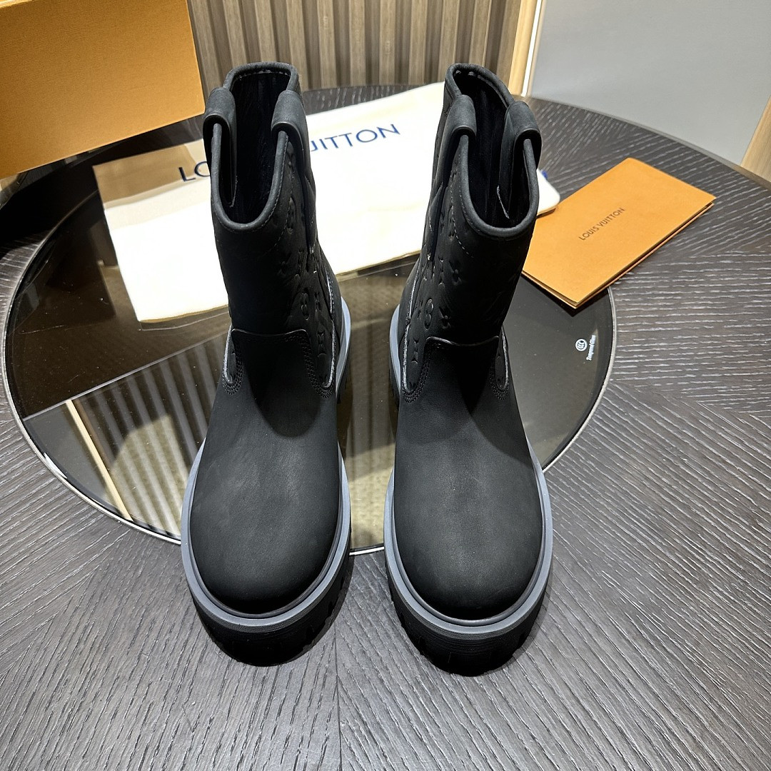 LVT BOOTS