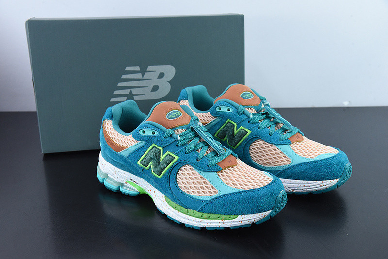 new balance sneaker