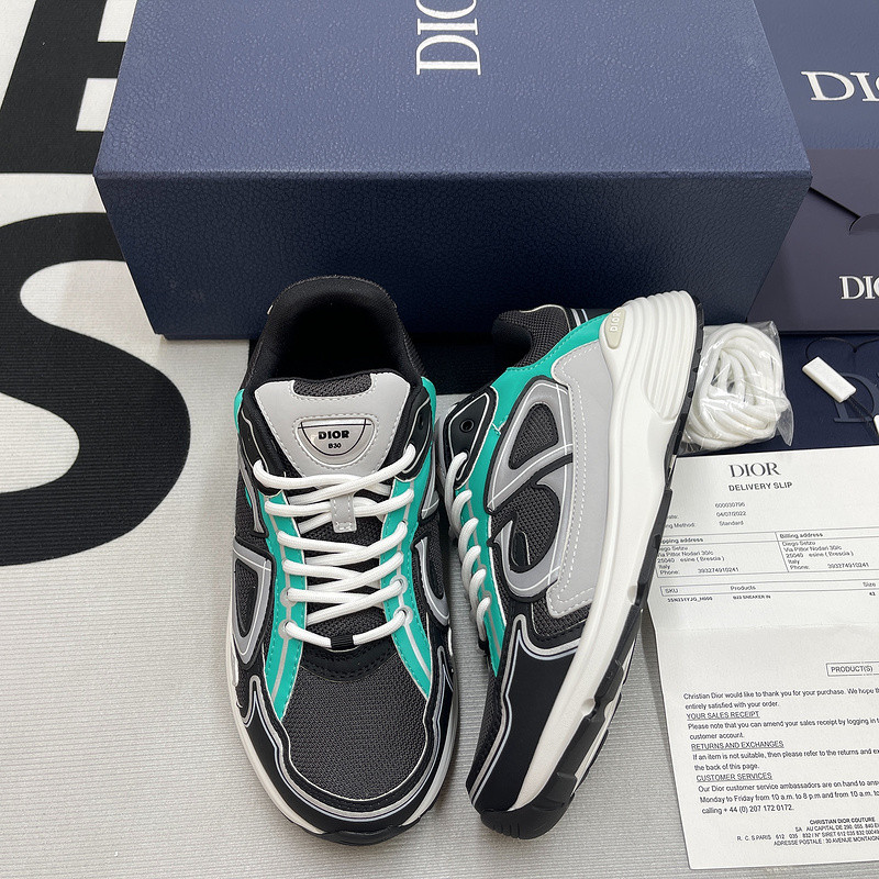dio* sneaker
