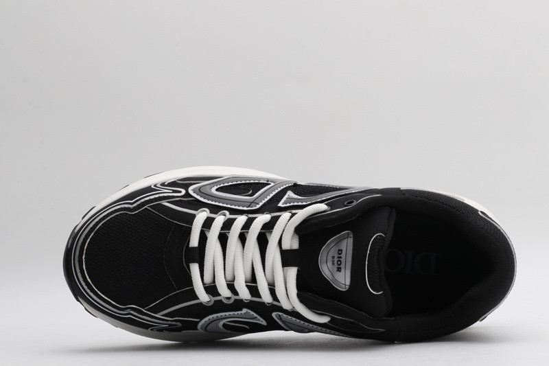 dio* sneaker
